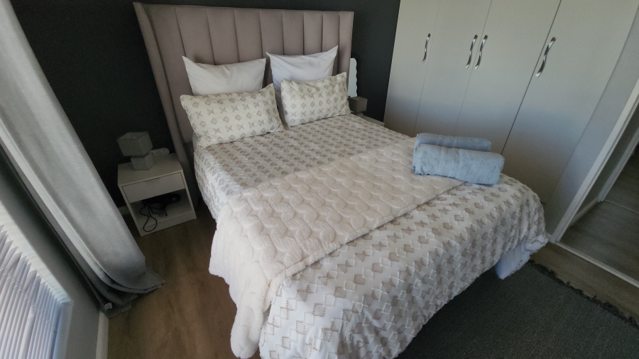 To Let 2 Bedroom Property for Rent in Big Bay Western Cape